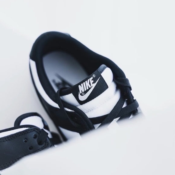 Nike Dunk Low Retro White Black Panda - Picture 7 of 9